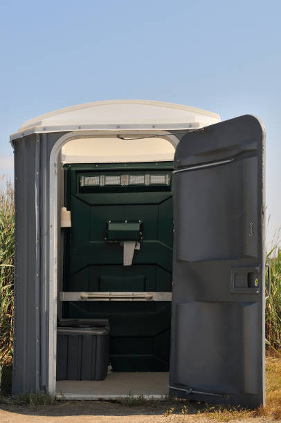 Best Portable toilet rental cost  in Moxee, WA